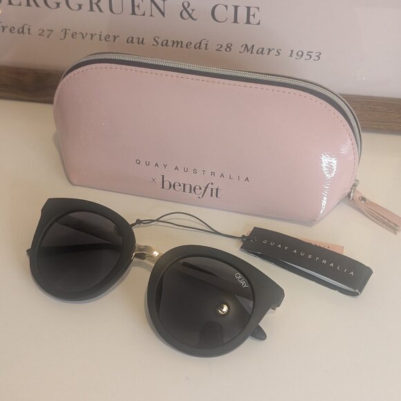 Quay Australia x Benefit Shook Sunglasses limited edition - Black Matte/Gold - Picture 1 of 5